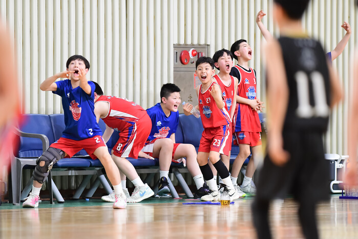 [화보] 아이에스동서 제25회 협회장배 전국초등농구대회 벌말초와 경기성남초 경기 화보