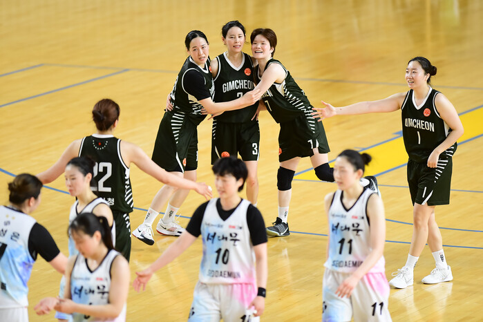 [화보] 2026 전국실업농구연맹전 김천시청, 서대문구청에 52-50으로 승리