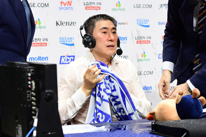 [포토] KCC, 부산에서 정관장에 84-67로 승리하며 고양 소노와 챔프전 승부