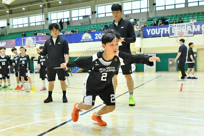 [화보] 2026 KBL 유스 드림캠프 1일차 'KBL 10개 구단 산하 유소년 클럽 6학년 30명 대상 진행'