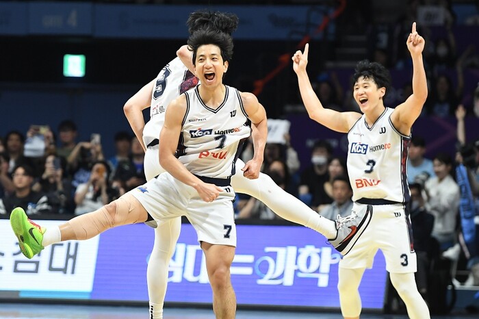 [화보] KCC, 챔프 2차전 96-78로 소노에 승리하며 2연승
