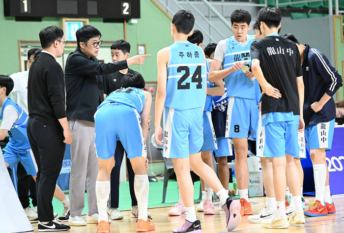 [JB화보] 용산중, 홍대부중에 99-59로 승리