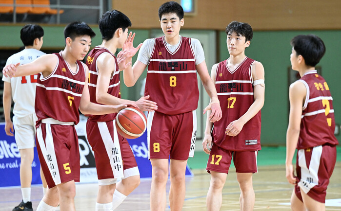 [JB화보] 용산중 우승, 삼선중에 82-66으로 승리