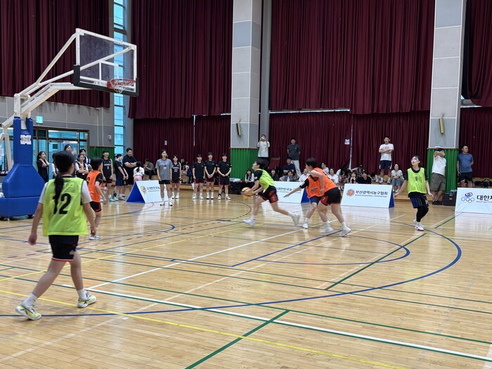 [부산3x3] ‘다른 유니폼 입었지만...