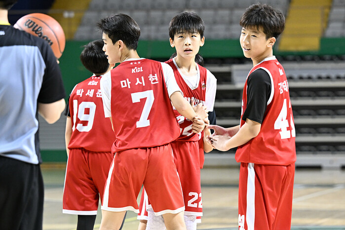 [원주치악배] U12 준결승 강동 SK 결승 진출, 경기광주 플릭에 2차연장 접전 끝에 35-33으로 승리 화보