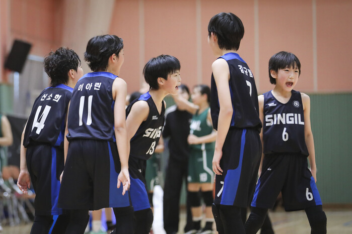 [화보] 2026 추계전국초등농구연맹전 태백대회 여초부 6강 경기 화보 (선일초 22-25 신길초)